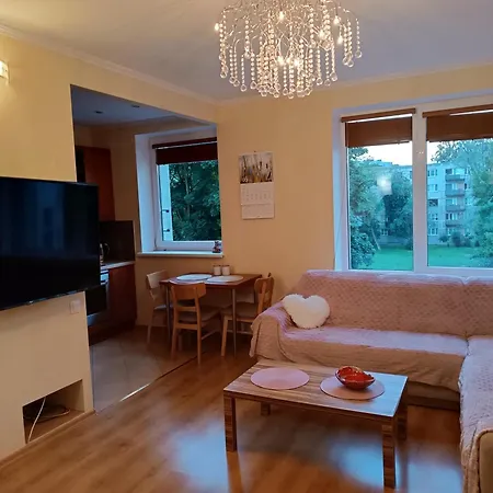 Quiet Dzelzavas Street Apartamento *